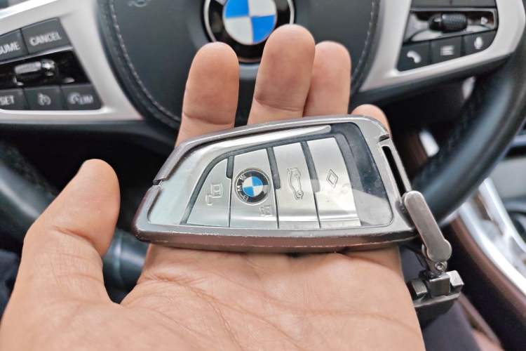 Used BMW X5 2019 xDrive40i M Sport Package Vehicle Key