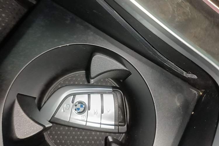 Used BMW X5 2019 xDrive40i M Sport Package Vehicle Key