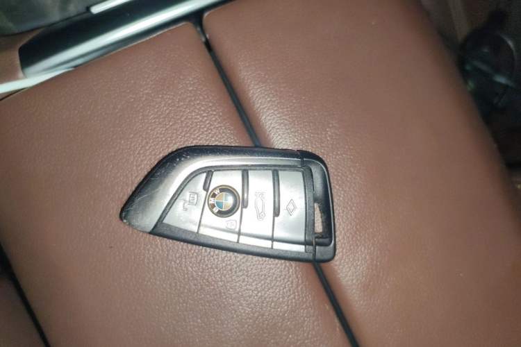 Used BMW X5 2019 xDrive40i M Sport Package Vehicle Key