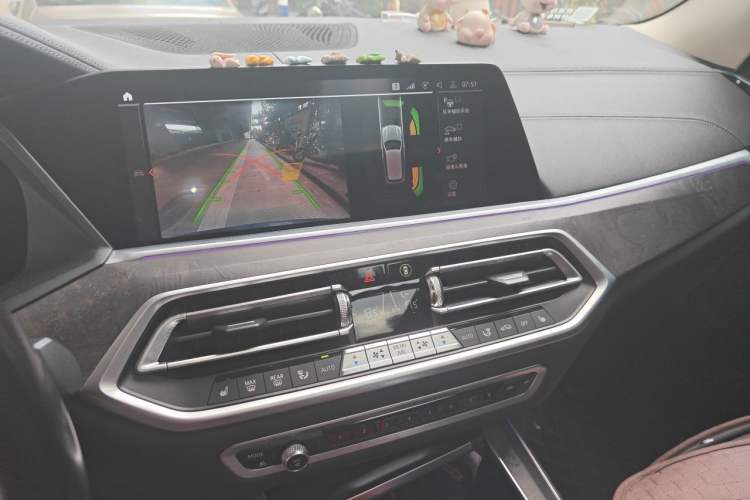 Used BMW X5 2020 xDrive30i M Sport Package Audio And AC Panel