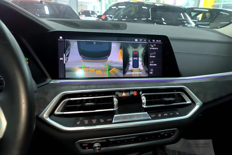 Used BMW X5 2020 xDrive40i M Sport Package Audio And AC Panel