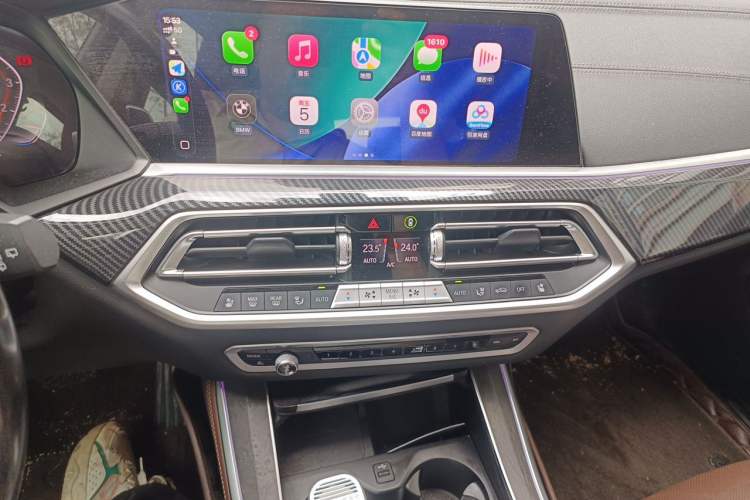Used BMW X5 2020 xDrive40i Luxury Model with M Sport Package Audio And AC Panel