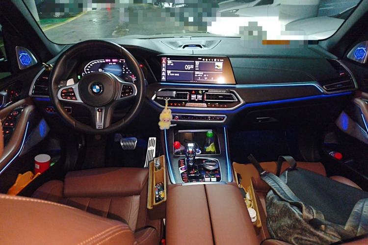 Used BMW X5 2020 xDrive40i Luxury Model with M Sport Package Center Console