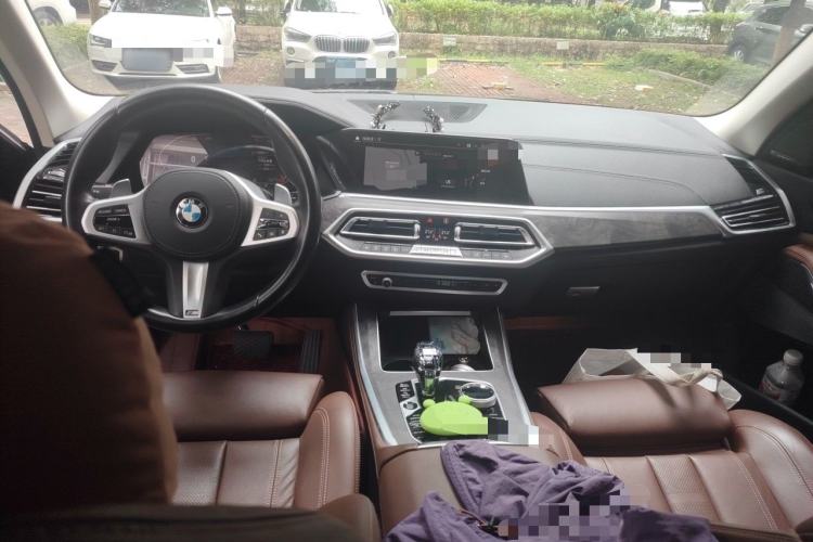 Used BMW X5  Center Console