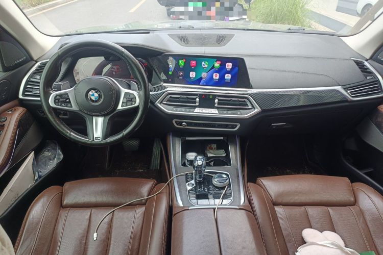 Used BMW X5 2020 xDrive40i Luxury Model with M Sport Package Center Console