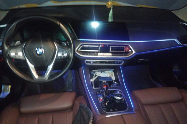 Used BMW X5 2020 xDrive30i X Design Package Center Console