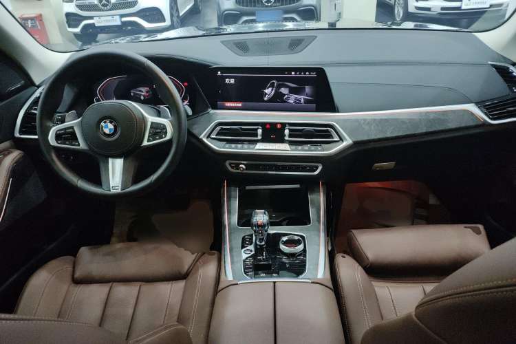Used BMW X5 2020 xDrive40i M Sport Package Center Console