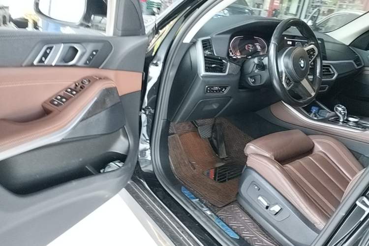 Used BMW X5 2020 xDrive30i M Sport Package Driver Seat