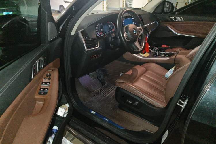 Used BMW X5 2020 xDrive40i M Sport Package Driver Seat