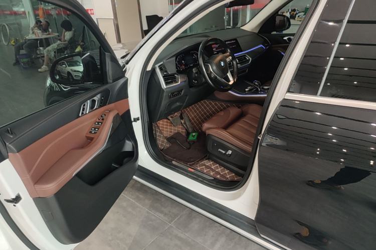 Used BMW X5 2020 xDrive30i X Design Package Driver Seat