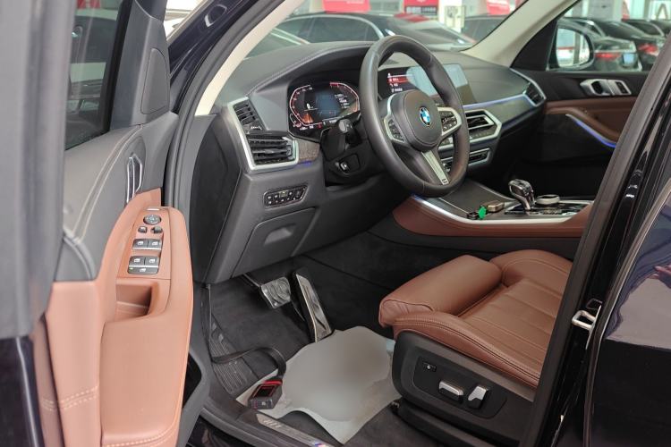 Used BMW X5 2020 xDrive30i M Sport Package Driver Seat