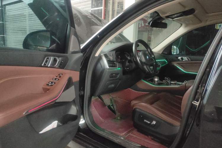 Used BMW X5 2020 xDrive40i M Sport Package Driver Seat