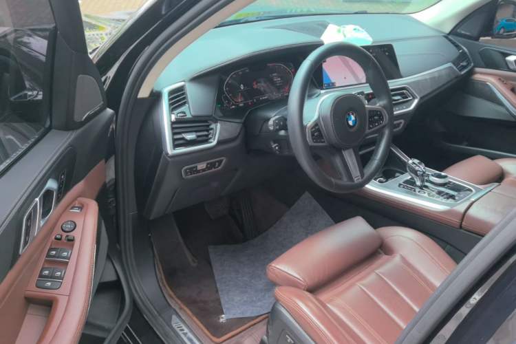 Used BMW X5 2020 xDrive40i M Sport Package Driver Seat