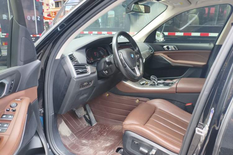 Used BMW X5 2020 xDrive30i X Design Package Driver Seat