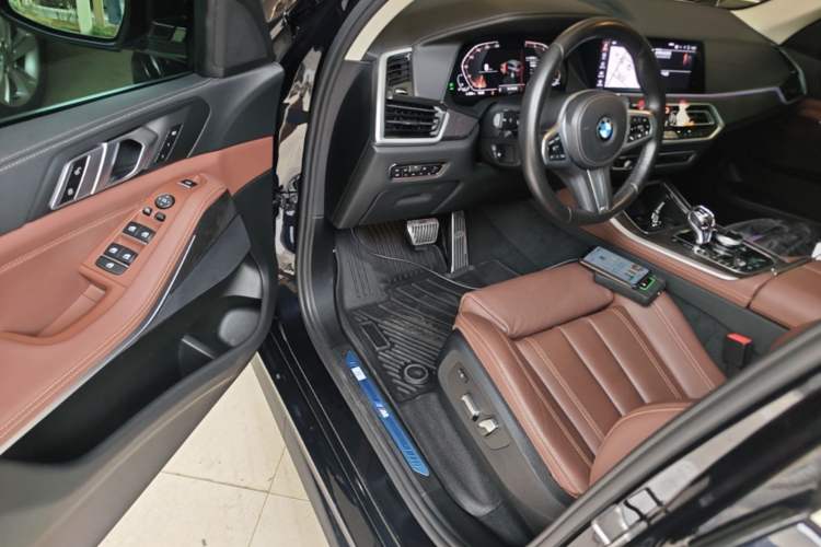 Used BMW X5 2020 xDrive30i M Sport Package Driver Seat