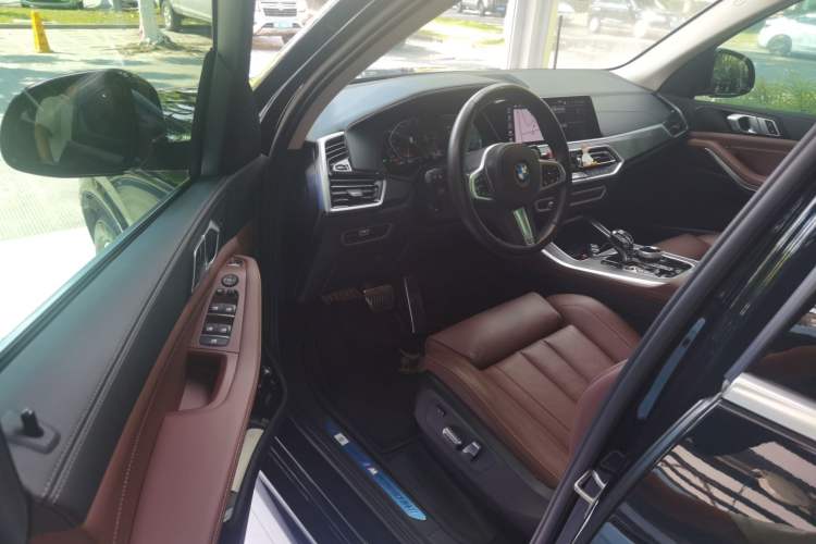 Used BMW X5 2020 xDrive30i M Sport Package Driver Seat