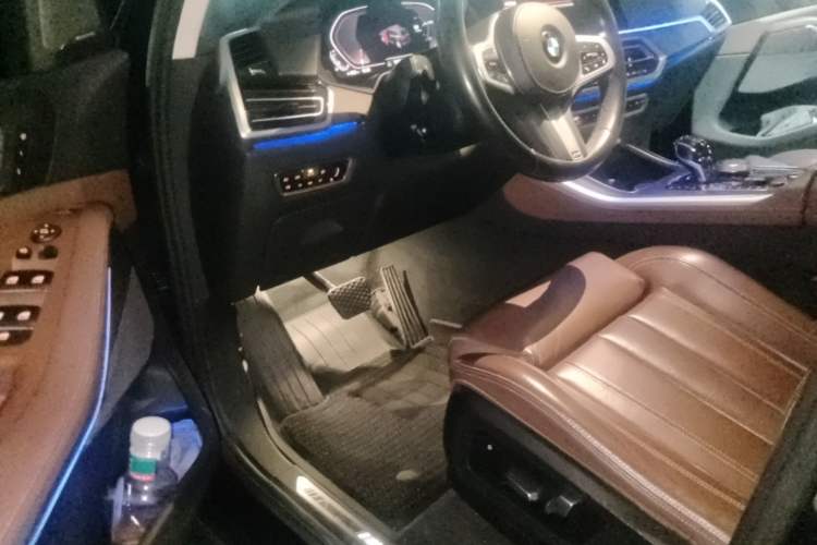 Used BMW X5 2020 xDrive40i M Sport Package Driver Seat