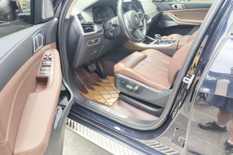 Used BMW X5 2020 xDrive40i M Sport Package Driver Seat