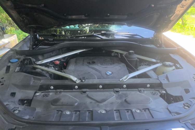 Used BMW X5 2020 xDrive30i M Sport Package Engine Bay