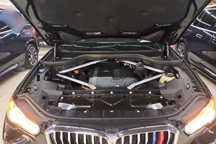 Used BMW X5 2020 xDrive40i M Sport Package Engine Bay