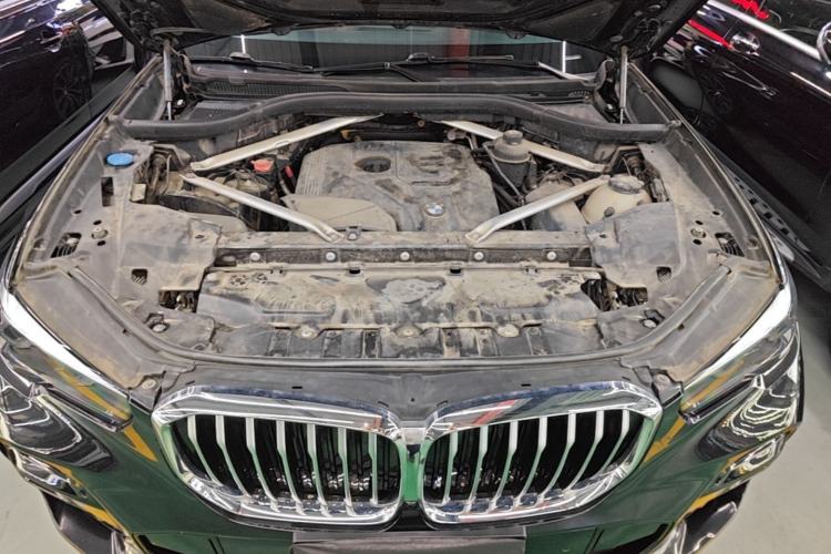Used BMW X5 2020 xDrive30i M Sport Package Engine Bay