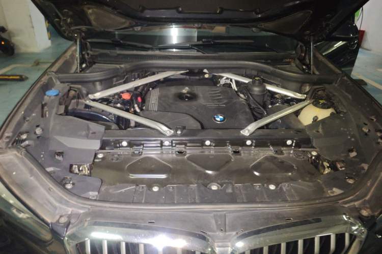Used BMW X5 2020 xDrive30i M Sport Package Engine Bay