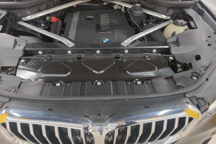 Used BMW X5 2020 xDrive40i M Sport Package Engine Bay