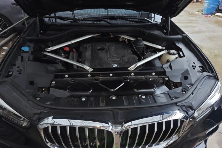 Used BMW X5 2020 xDrive40i M Sport Package Engine Bay