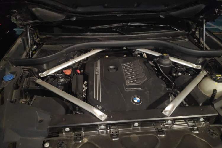 Used BMW X5 2020 xDrive40i M Sport Package Engine Bay