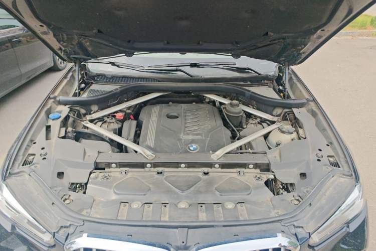 Used BMW X5 2020 xDrive40i M Sport Package Engine Bay