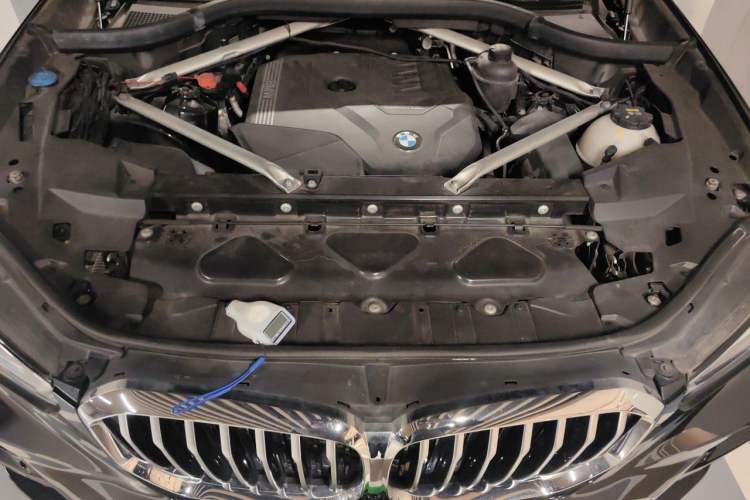 Used BMW X5 2020 xDrive30i M Sport Package Engine Bay