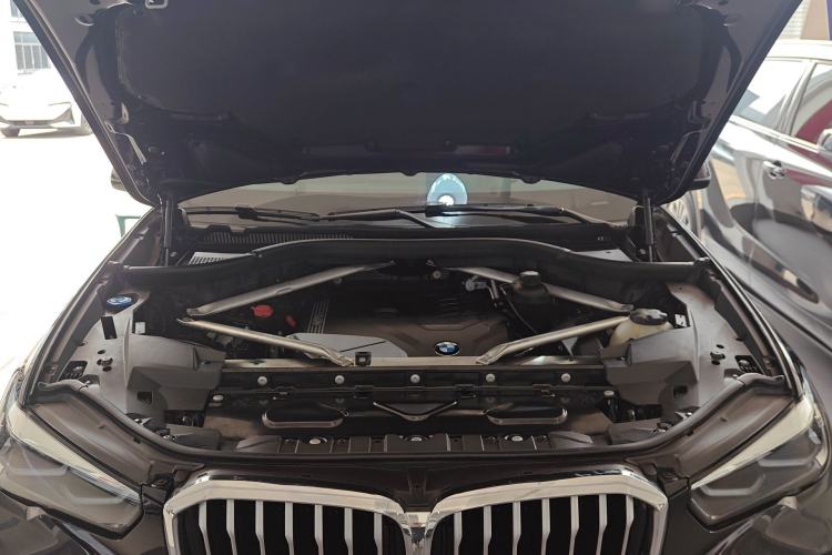 Used BMW X5 2020 xDrive30i M Sport Package Engine Bay
