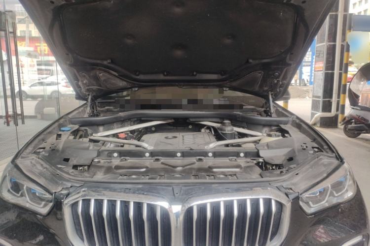Used BMW X5 2020 xDrive40i M Sport Package Engine Bay