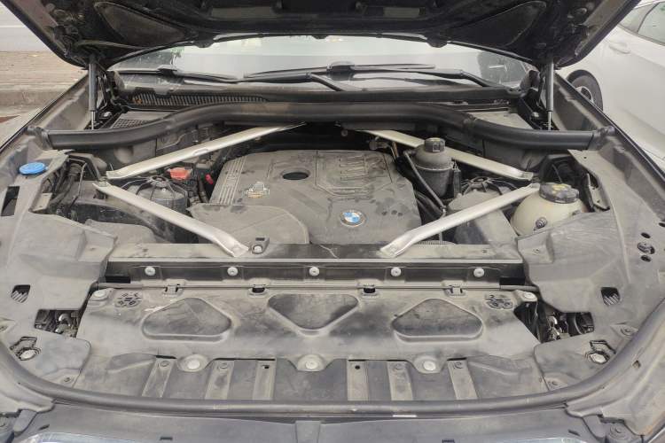 Used BMW X5 2020 xDrive30i M Sport Package Engine Bay