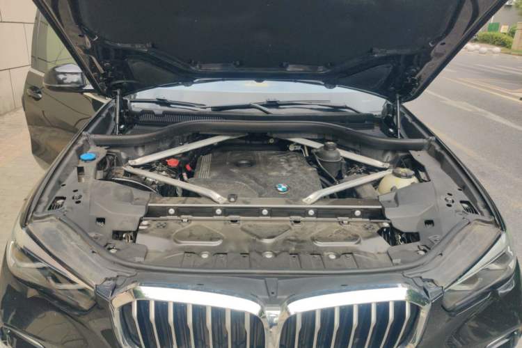 Used BMW X5 2020 xDrive30i M Sport Package Engine Bay