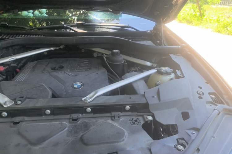 Used BMW X5 2020 xDrive30i M Sport Package Engine Bay Left