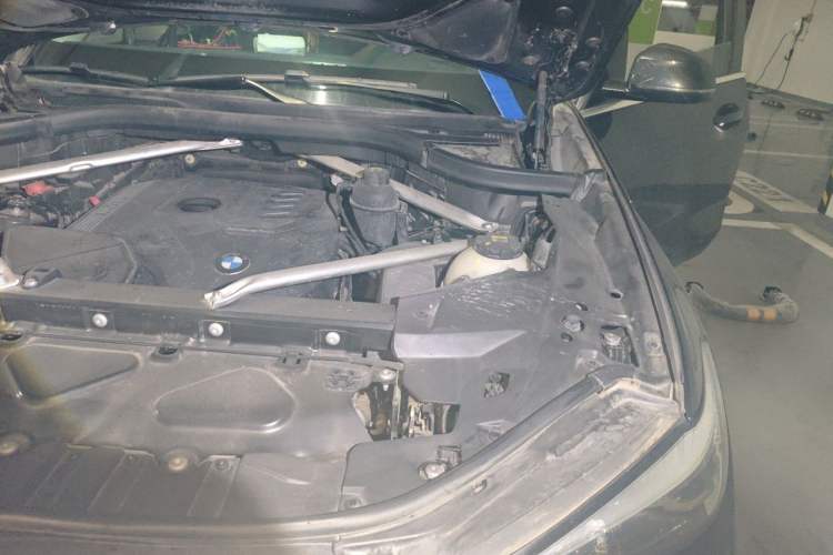 Used BMW X5 2020 xDrive30i X Design Package Engine Bay Left
