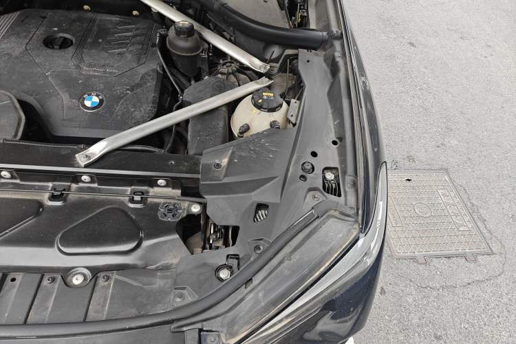 Used BMW X5 2020 xDrive30i M Sport Package Engine Bay Left