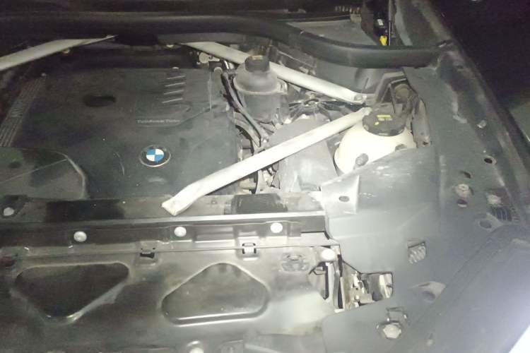 Used BMW X5 2020 xDrive30i M Sport Package Engine Bay Left
