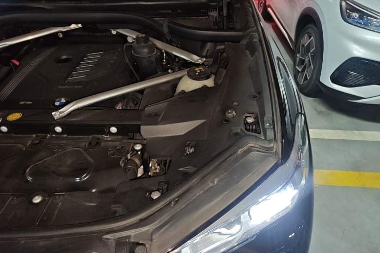 Used BMW X5  Engine Bay Left