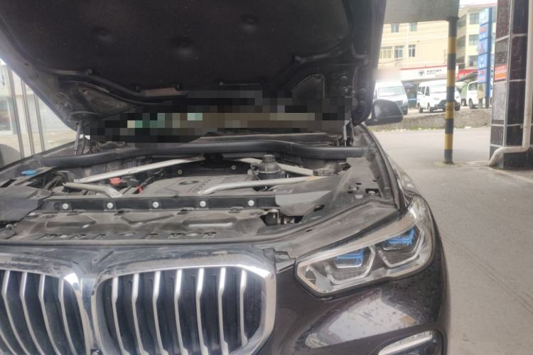 Used BMW X5 2020 xDrive40i M Sport Package Engine Bay Left