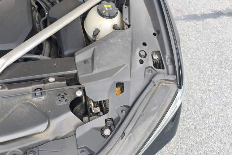 Used BMW X5 2020 xDrive30i M Sport Package Engine Bay Left