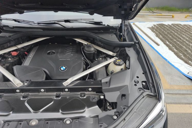Used BMW X5 2020 xDrive30i M Sport Package Engine Bay Left