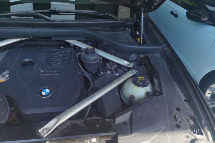 Used BMW X5 2020 xDrive30i M Sport Package Engine Bay Left