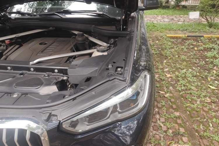 Used BMW X5  Engine Bay Left