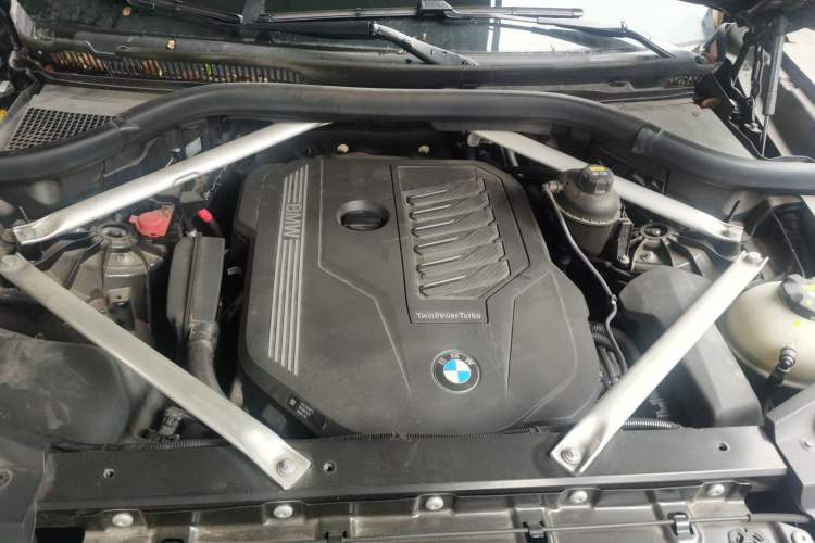 Used BMW X5 2020 xDrive40i M Sport Package Engine Bay