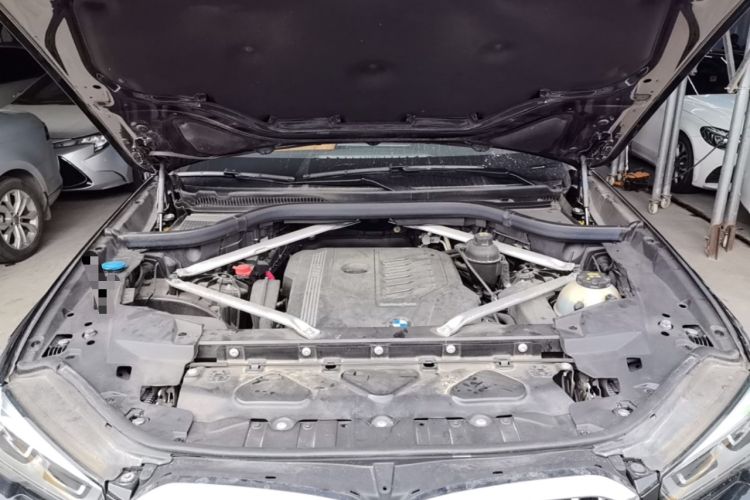 Used BMW X5 2020 xDrive40i M Sport Package Engine Bay