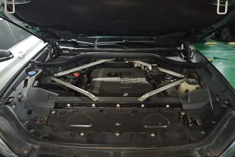Used BMW X5 2020 xDrive40i M Sport Package Engine Bay