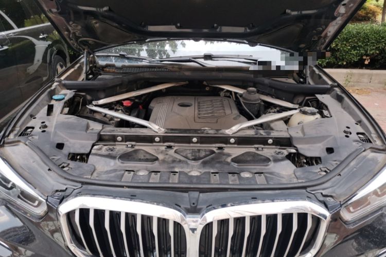 Used BMW X5 2020 xDrive40i M Sport Package Engine Bay