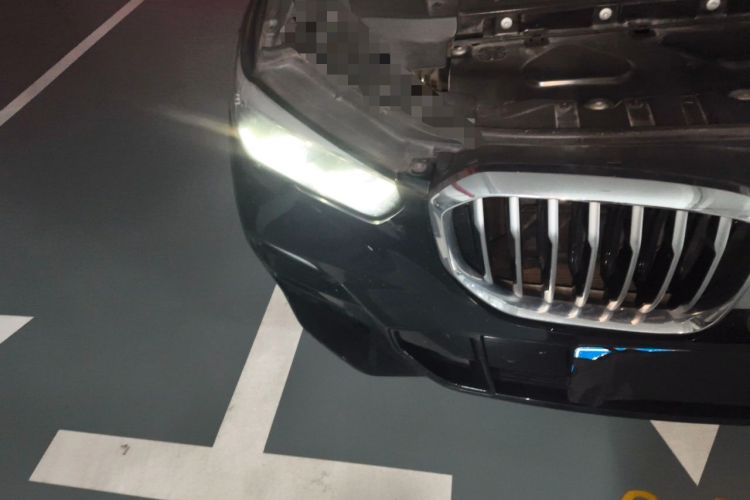 Used BMW X5 2020 xDrive30i M Sport Package Engine Bay Right
